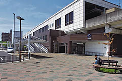 富沢駅(宮城県)使用製品:洗出平板