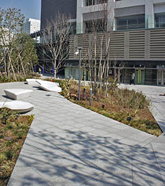 大崎駅西口・南地区再開発(東京都)使用製品:擬石平板